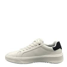 Skechers Court Break