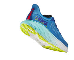 HOKA ARAHI 7